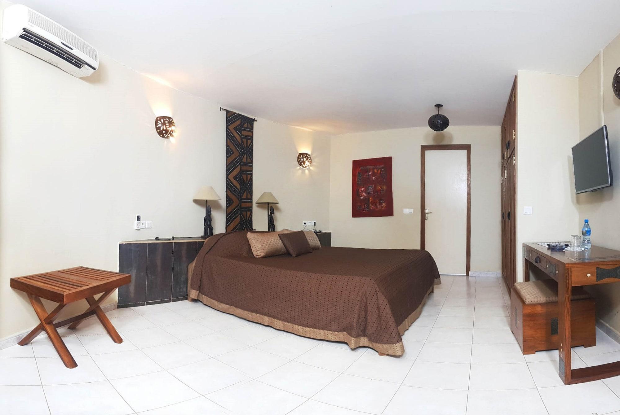 Hotel Royam Saly Exterior foto