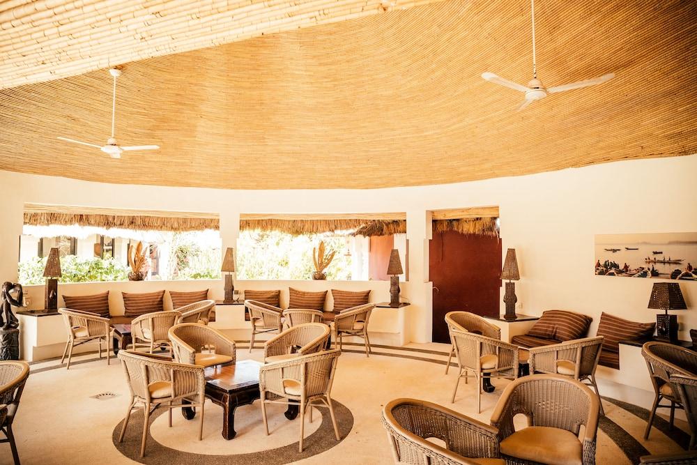Hotel Royam Saly Exterior foto